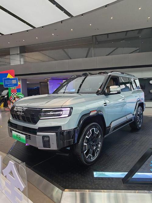 重庆314比亚迪方程豹硬派越野的爆款，英菲尼迪35周年与你共成长